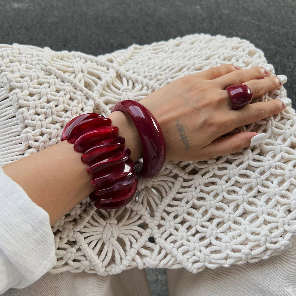 Boho Red Acrylic Resin Chunky Bangle Ring Set for Women on Hand Goth Geometric Charm Wide Hip Hop Metal Cuff Bangles Men Jewelry