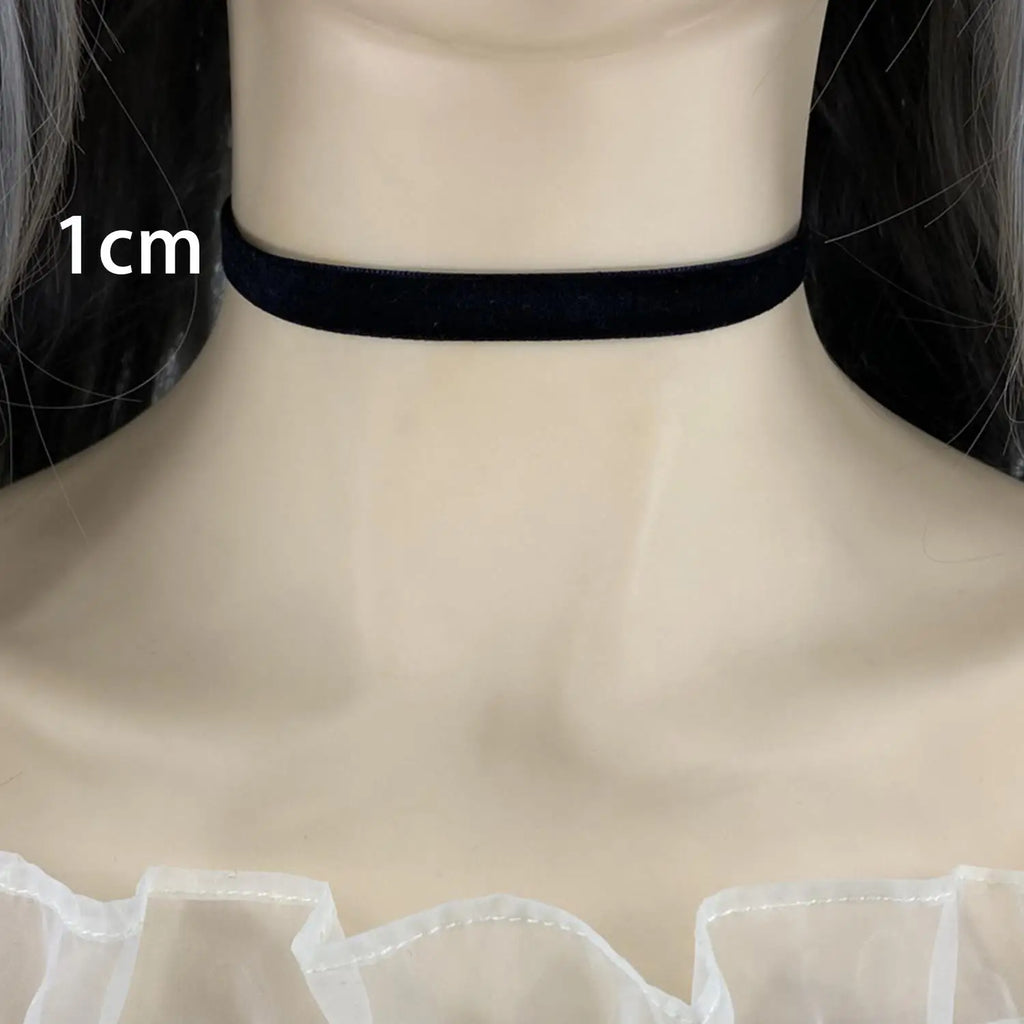 Gothic Black Velvet Choker Necklace – Women’s Tattoo Style Short Neck Collar Jewelry