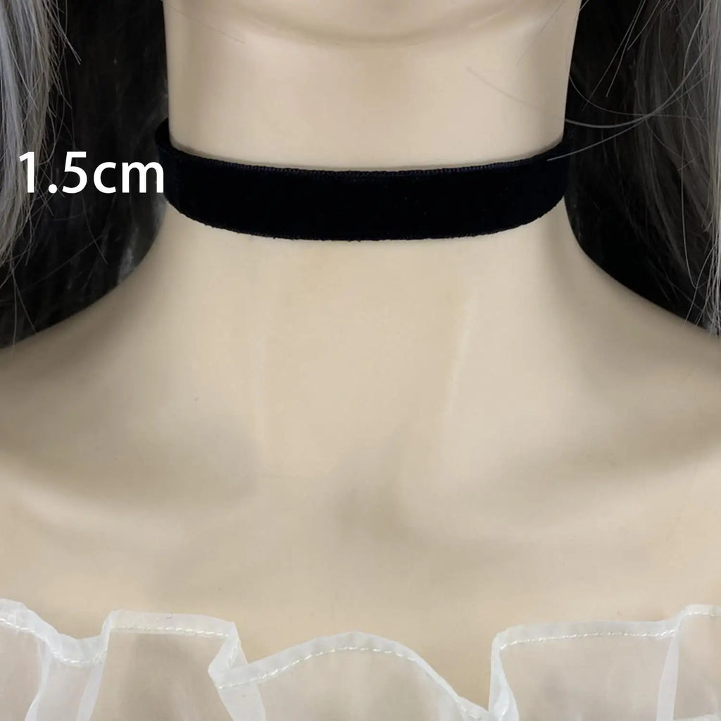 Gothic Black Velvet Choker Necklace – Women’s Tattoo Style Short Neck Collar Jewelry