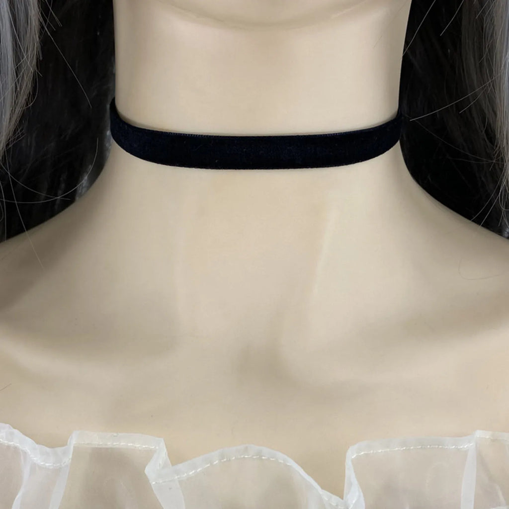 Gothic Black Velvet Choker Necklace – Women’s Tattoo Style Short Neck Collar Jewelry