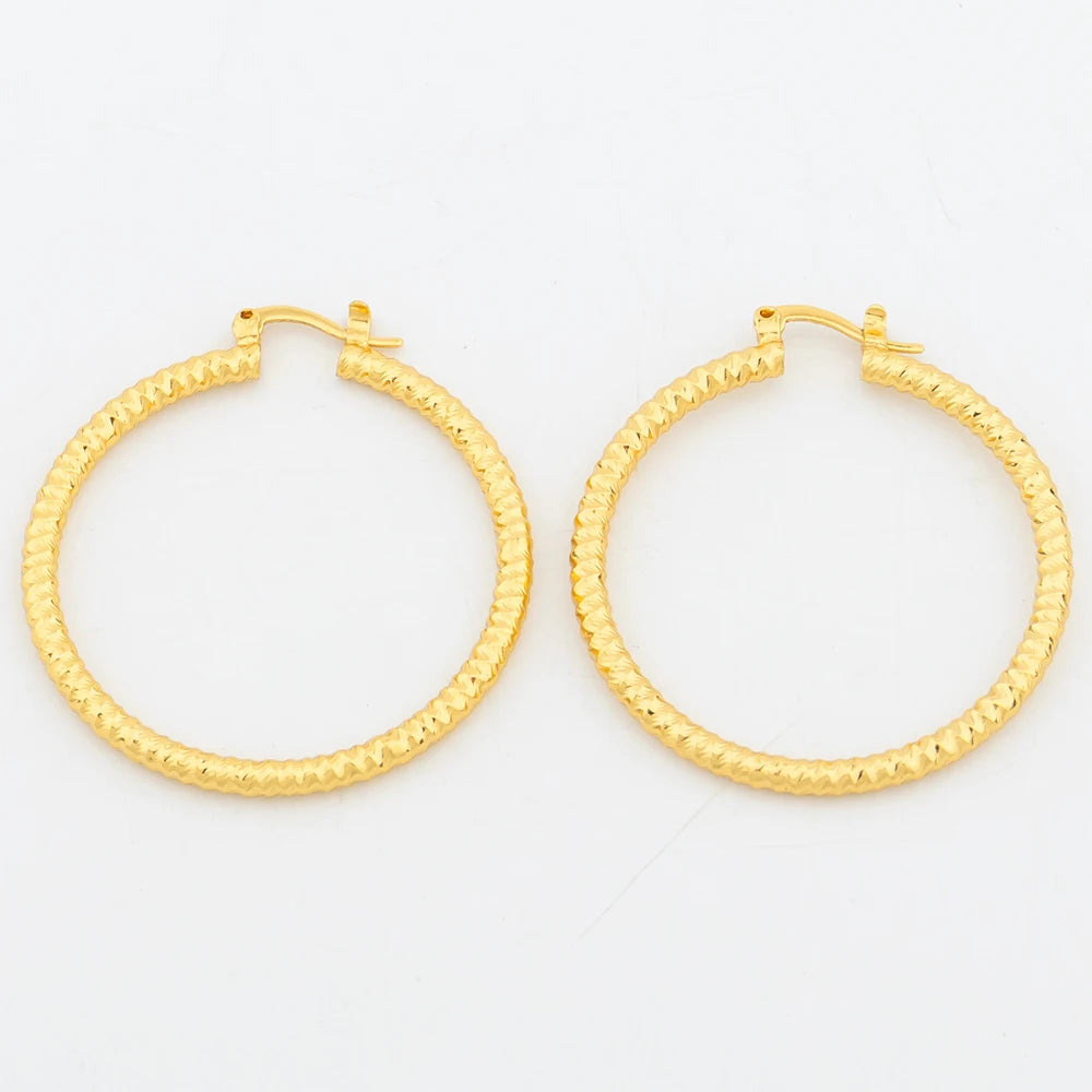Shop stylish gold hoop earrings for women. Classic large circle copper earrings perfect for daily wear, parties, and special occasions. Fashionable and durable accessory.