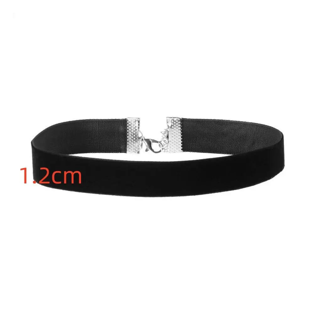 Gothic Black Velvet Choker Necklace – Women’s Tattoo Style Short Neck Collar Jewelry