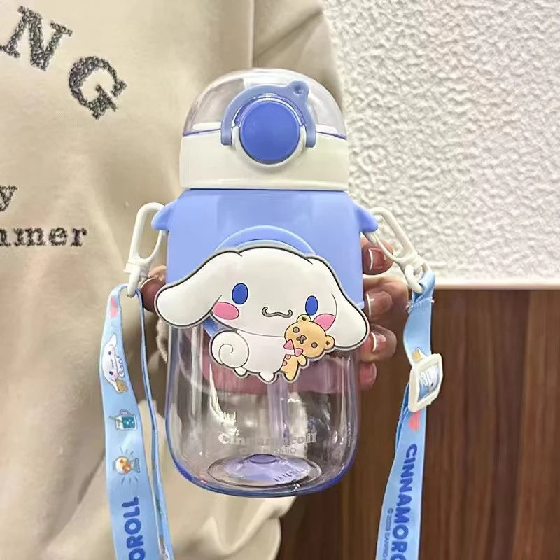 Sanrio Cinnamoroll Large Capacity Water Bottle Cartoon Kuromi Melody Portable Straw Water Cup for Outdoor Sports Fitness 690ml