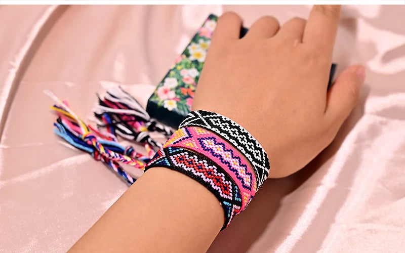 12 Colors Bohemia Friendship Tassel Bracelet for Women Fashion Cotton Rope Weaveing Summer Beach Boho Girl Bracelets