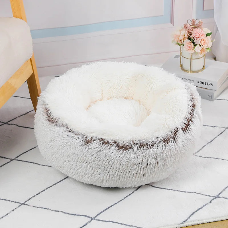 Long Plush Round Cat Bed for a Comfy and Fashionable Nap